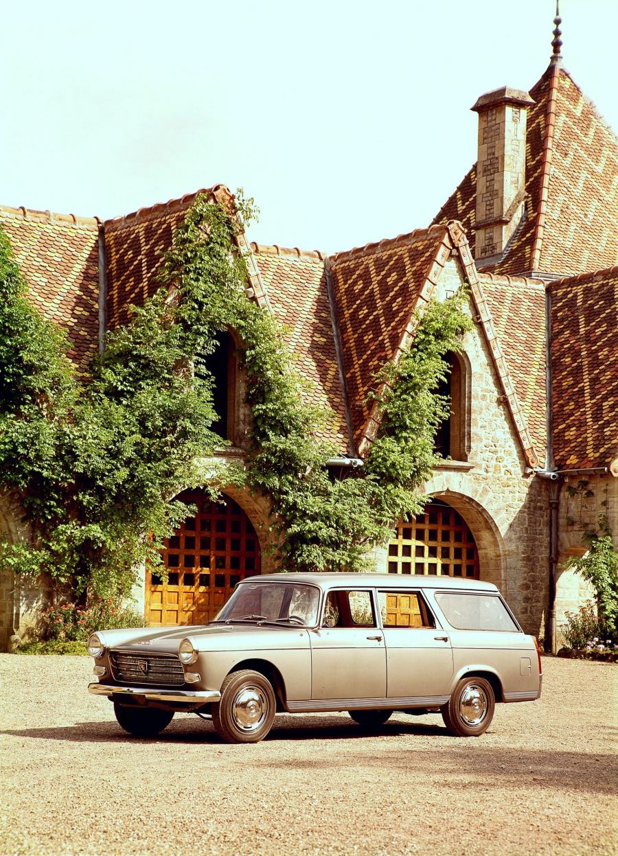  Peugeot 404 Break 1962 года  (фото 1 из 18)